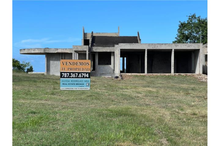 NEW PRICE! Increíble oportunidad de adquirir 5 cuerdas de terreno, en el Barrio Bejucos de Isabela.