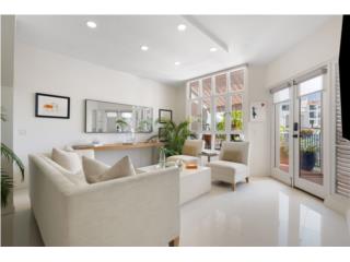 New Price! 4B/3B at R�o Mar Cluster IV