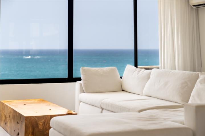 Spacious 3-bed, 2-bath apartment in Playa Grande Condominium.