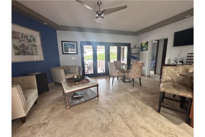 Aprovecha esta gran oportunidad de disfrutar del ambiente de Rio Mar con bellos campos de golf, exce