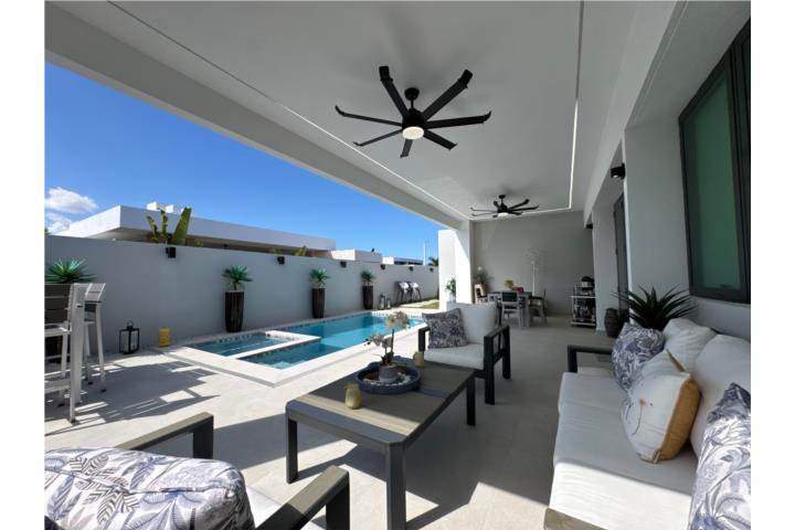 FOR SALE | Proyecto Nuevo -Residences at Río • Propiedad terrera, concepto abierto, techos altos y a