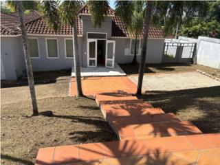 Guaynabo Casa Terrera  4 y 4 
