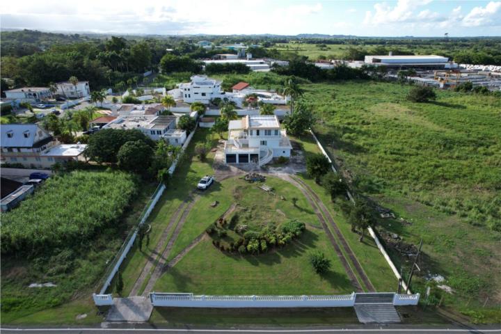 Ubicada justo antes de Coco Beach, en una zona estratégica con excelente potencial de inversión.