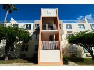 HERMOSO PENTHOUSE COND. MALIBU BEACH, LOIZA