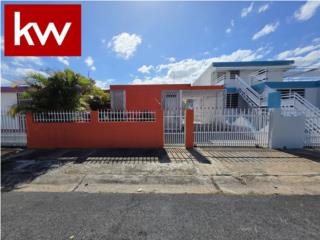 URB. LEVITTOWN LAKES, CASA EN TOA BAJA