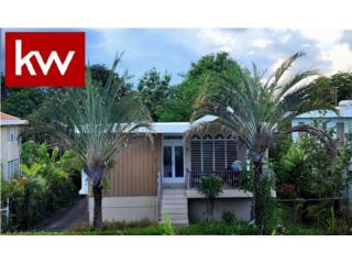 URB. GOLDEN HILLS, CASA EN BAYAM�N