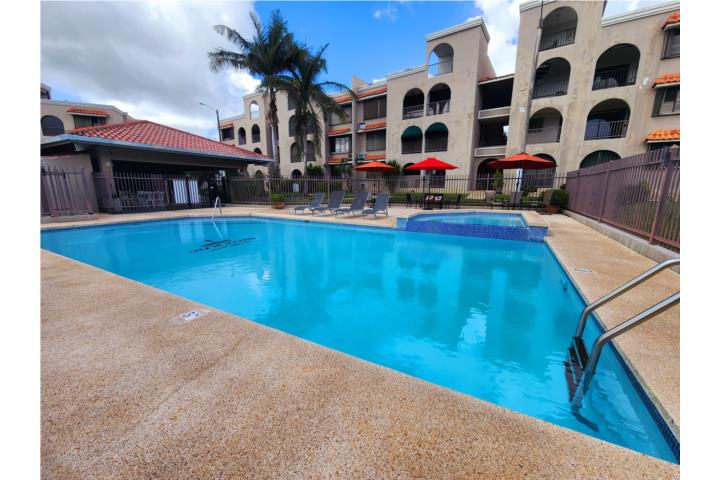 Cala de Hucares es una comunidad diseñada para la diversión familiar en ambiente seguro.