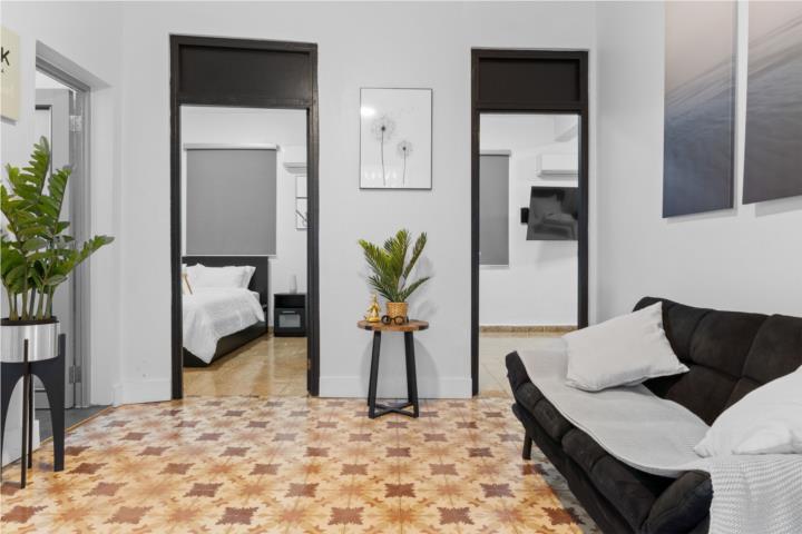 Income-Producing Apartment Building | Santurce, PR.