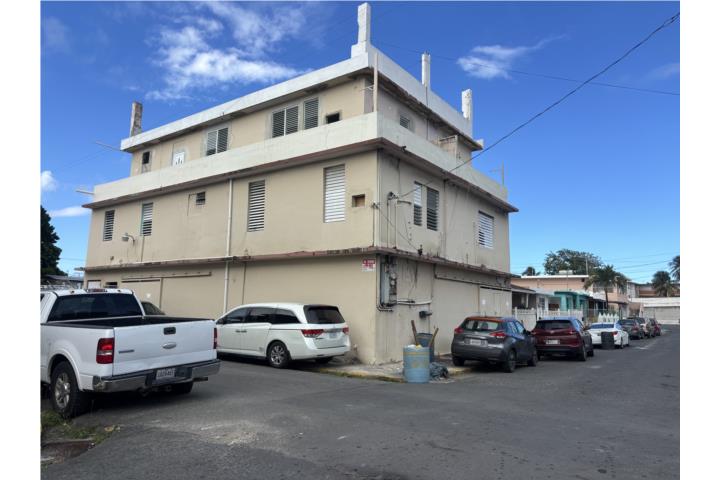 Se vende edificio en Villa Palmeras 5 apartamentos ✅ 1 de 3 H , 1 B ✅ 3 de 2 H , 1 B ✅ 1 de 1 H , 1