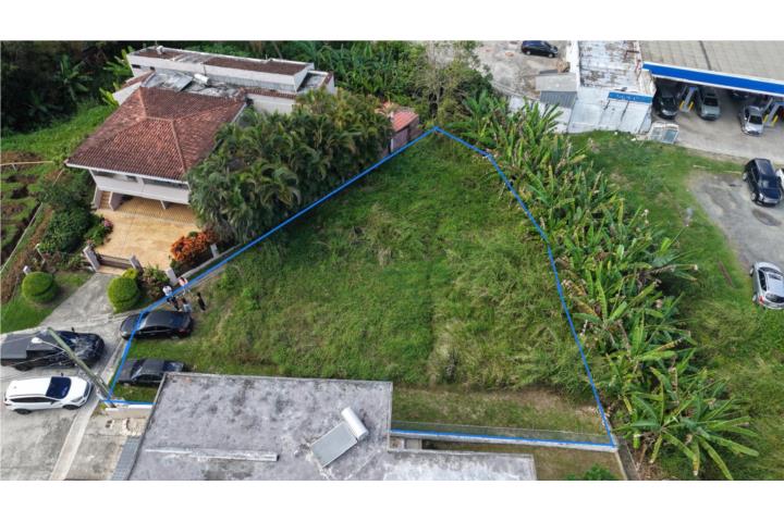 Solar en venta – Urb.