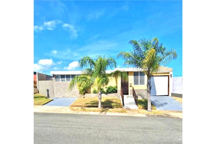 Esta excelente propiedad en la Urb.