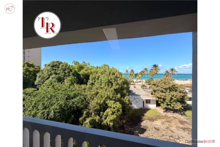Oportunidad en Isla Verde ¡Ocean Front!
