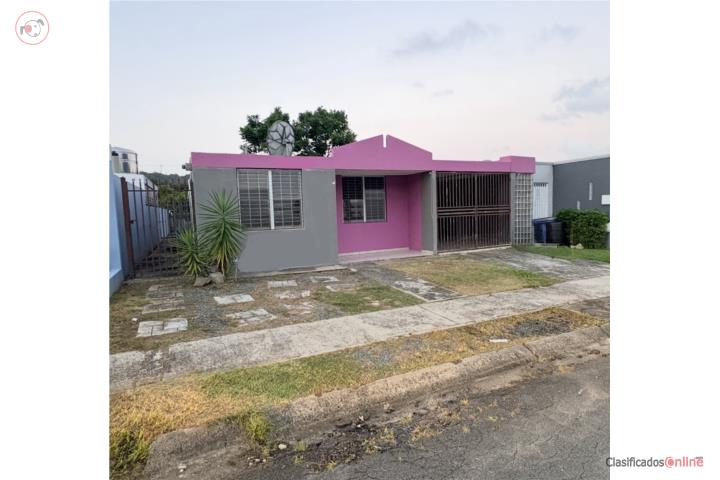 Urb. Borinquen Valley 3 Cuartos 1 1/2 Baños