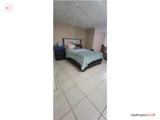 Casa en Villa Carolina, Multifamiliar