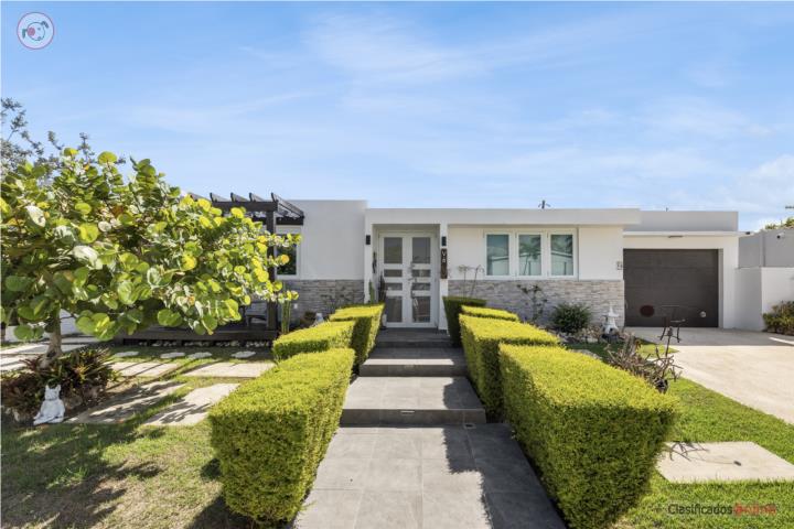 Lujosa Casa en Dorado del Mar 3/3 $749K