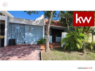 URB. SOLIMAR, CASA EN LUQUILLO