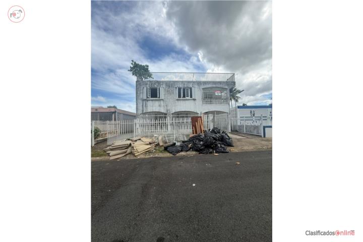CASA LEVITTOWN LAKES, TOA BAJA - 2 NIVELES