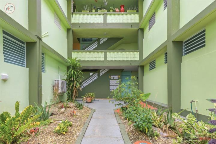10 CALLE COVALLE GANDIA ST, #201 B, ARECIBO,