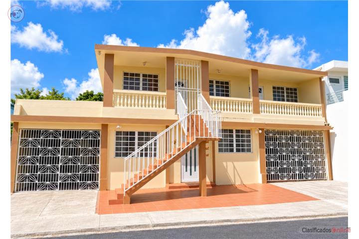 Multifamily Property with Pool in Los Choferes, Cupey