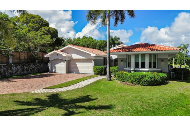 Los Lagos at Palmas del Humacao