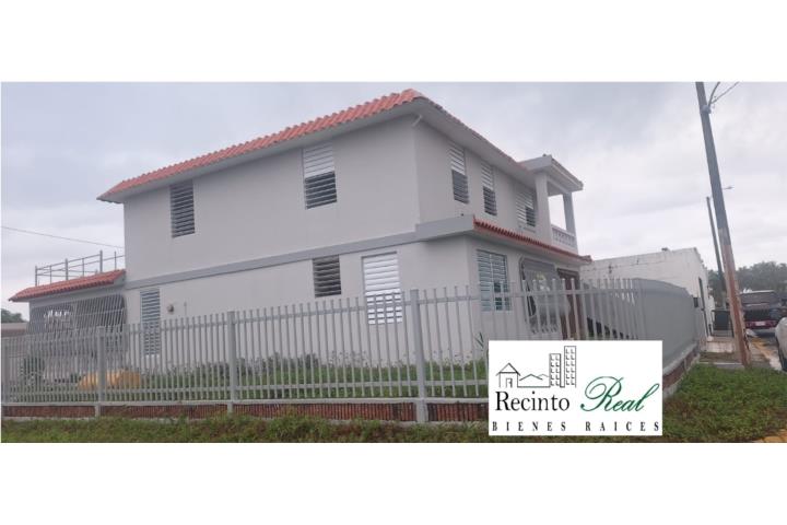 Linda casa renovada.