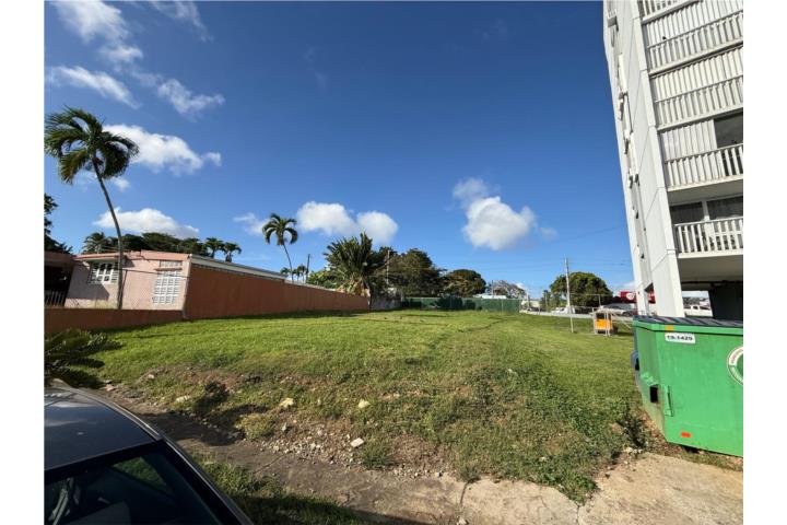 Solar ubicado en Urb. Torremolinos, Guaynabo