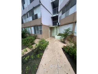 SE VENDE APT DE 3 H Y 1 B.