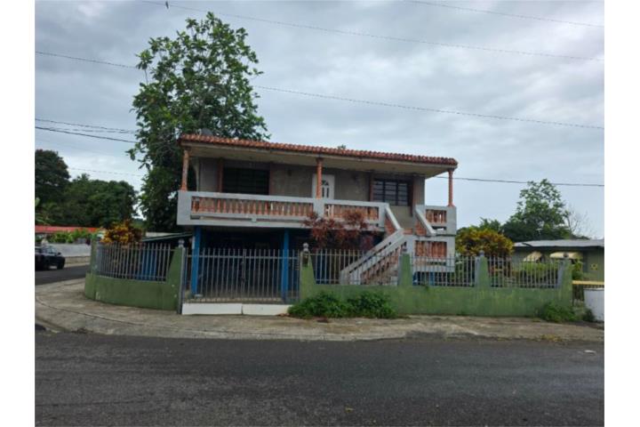 MULTIFAMILIAR FRENTE A LA ESCUELA