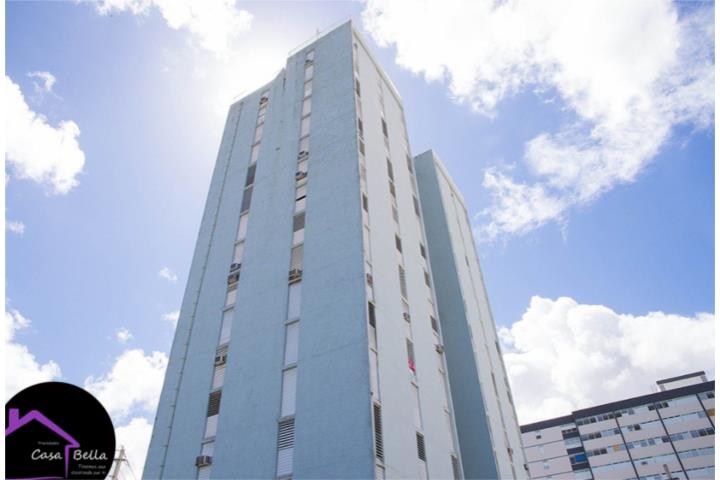 Apartamento en 4to Piso de 3 Cuartos y 1 Baño