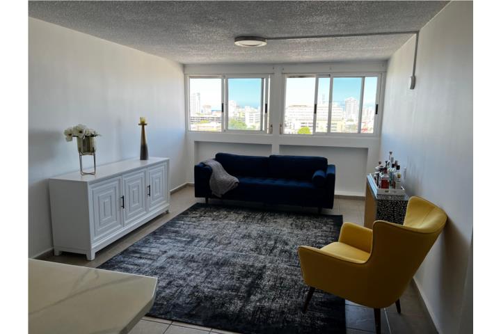 Cond. Puerta de la Bahia 3H1B 2Prk