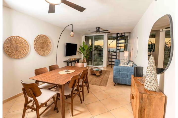 PENTHOUSE WITH OCEAN AND SUNSET VIEWS