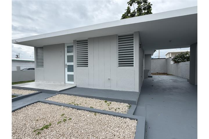 Casa de Esquina Remodelada 3H/1B @ Verde Mar