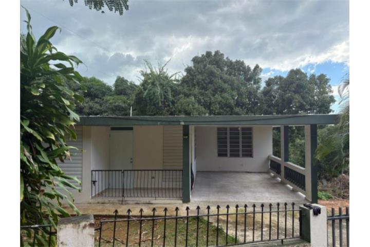 Casita en cemento con Finquita