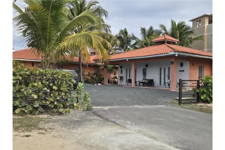Beach Bungalow, Walk to Beach, near Jobos