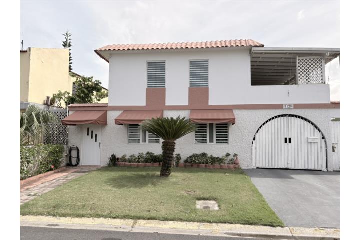 Paseo Cipres Levitown