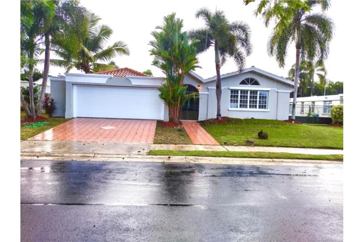 ACCESO CONTROLADO Y PISCINA