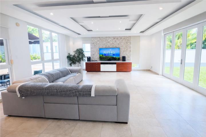 PRONTO inmediatamente, al cierre.