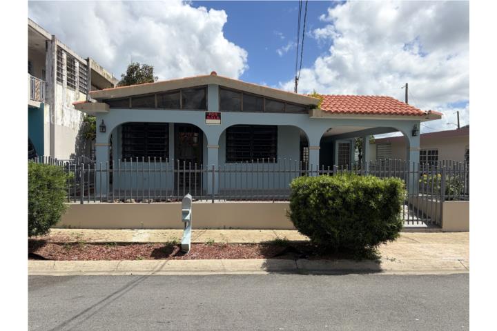 Se Vende!! Cómoda propiedad!