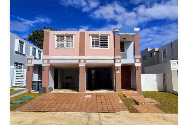 OPORTUNIDAD ÚNICA EN TOA ALTA Urb.