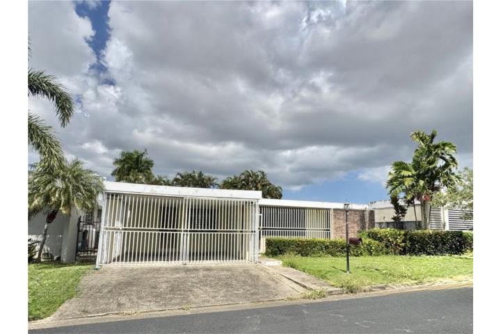 Urb. Apolo Propiedad de 4 habitaciones