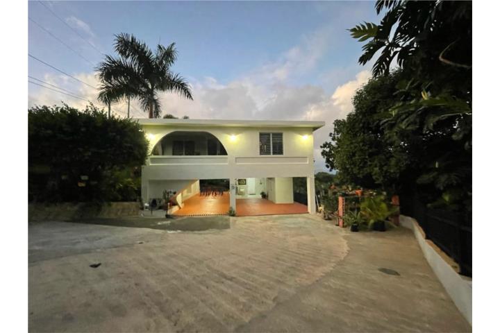 Propiedad con amplio terreno y muy bien conservada.