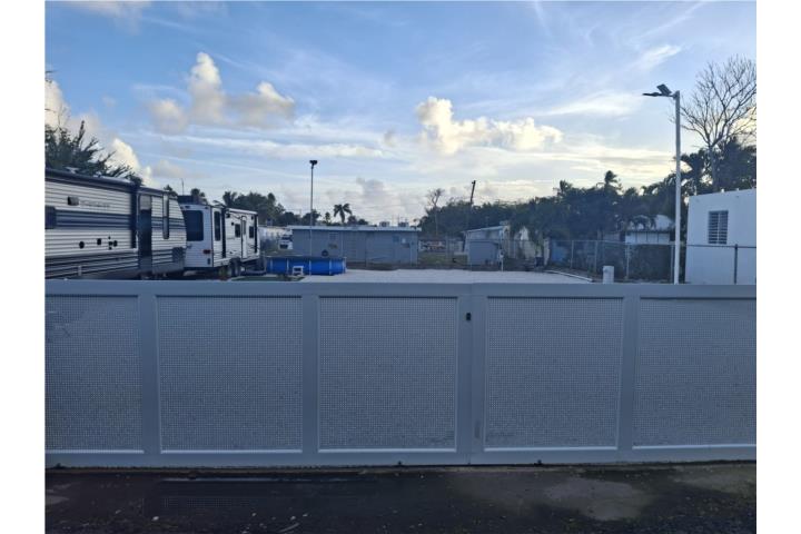 Oportunidad única de inversión! Solar de 500 m², totalmente preparado para ubicar hasta 5 campers.