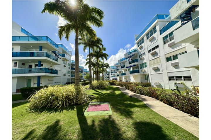 Hermoso apartamento completamente amueblado ubicado en Costamar Beach Village en Loíza, dentro de un