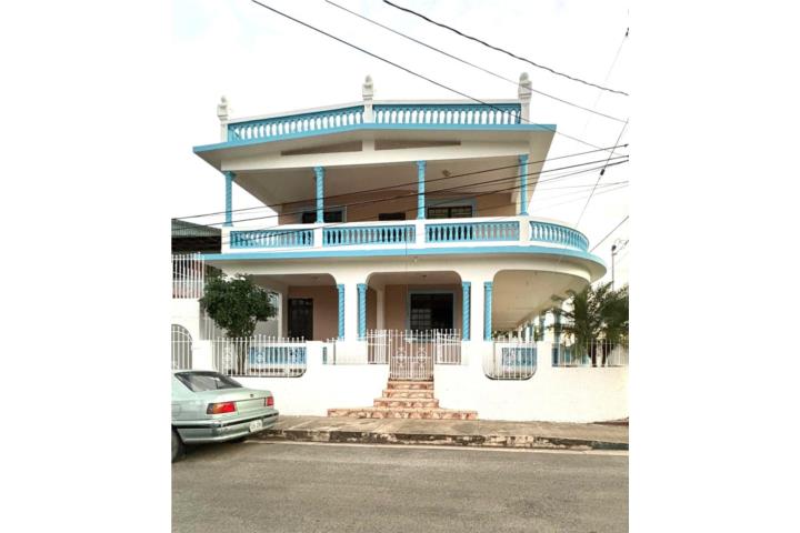 SE VENDE PROPIEDAD ESQUINA $265,000 CON SEIS HABITACIONES Y DOS BAÑOS CON MARQUESINA POSTERIOR Y BAL