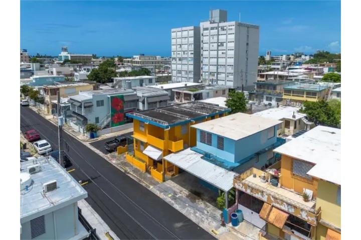 Inversion Santurce: 5 Unidades Pasos Calle Loiza Se venden dos propiedades contiguas con catastros i