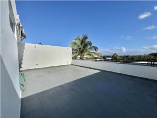 Jardines de Montehiedra- Penthouse