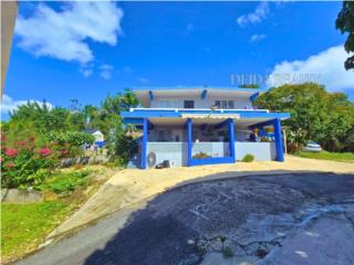 �Propiedad multifamiliar con vista al lago!