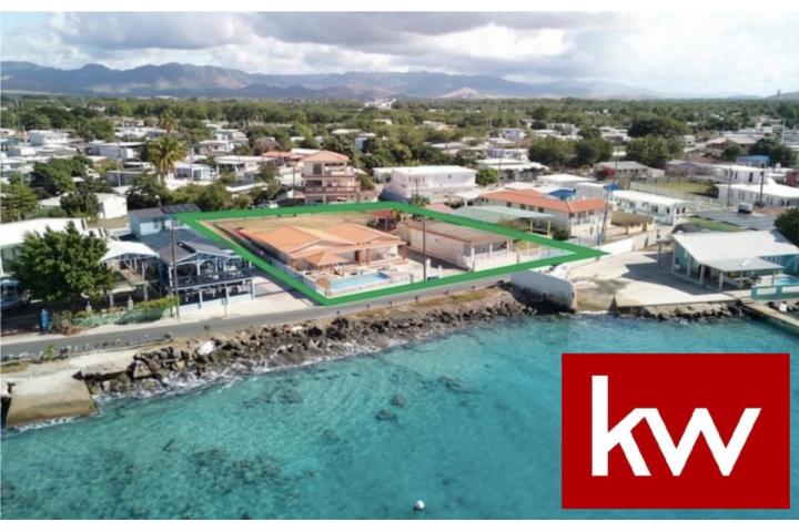 BO. PLAYA, CASA EN SALINAS