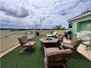 Beautiful corner PH de  3hab/3bath/ /3pkg