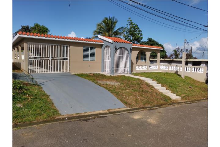 PROPIEDAD DE 3 CUARTOS Y 2 BAÑOS.